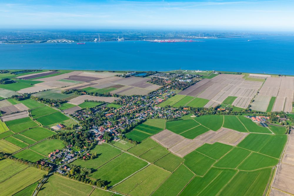 Luftbild Butjadingen - Ortsansicht von Tossens in Butjadingen im Bundesland Niedersachsen, Deutschland