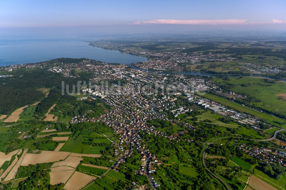 Luftbild Kreuzlingen - Ortsansicht mit Uferbreich in Kreuzlingen im Kanton Thurgau, Schweiz