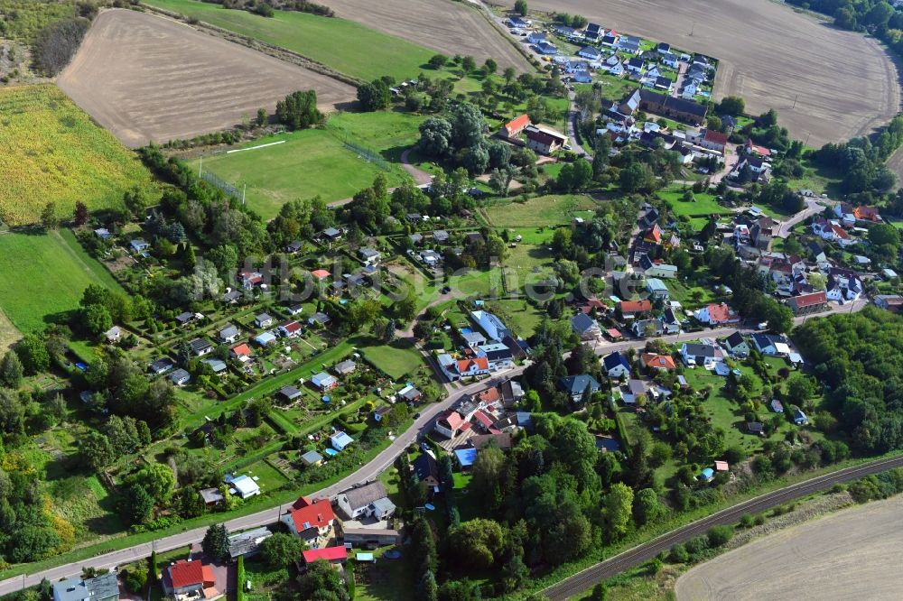 Wallwitz von oben - Ortsansicht in Wallwitz im Bundesland Sachsen-Anhalt, Deutschland