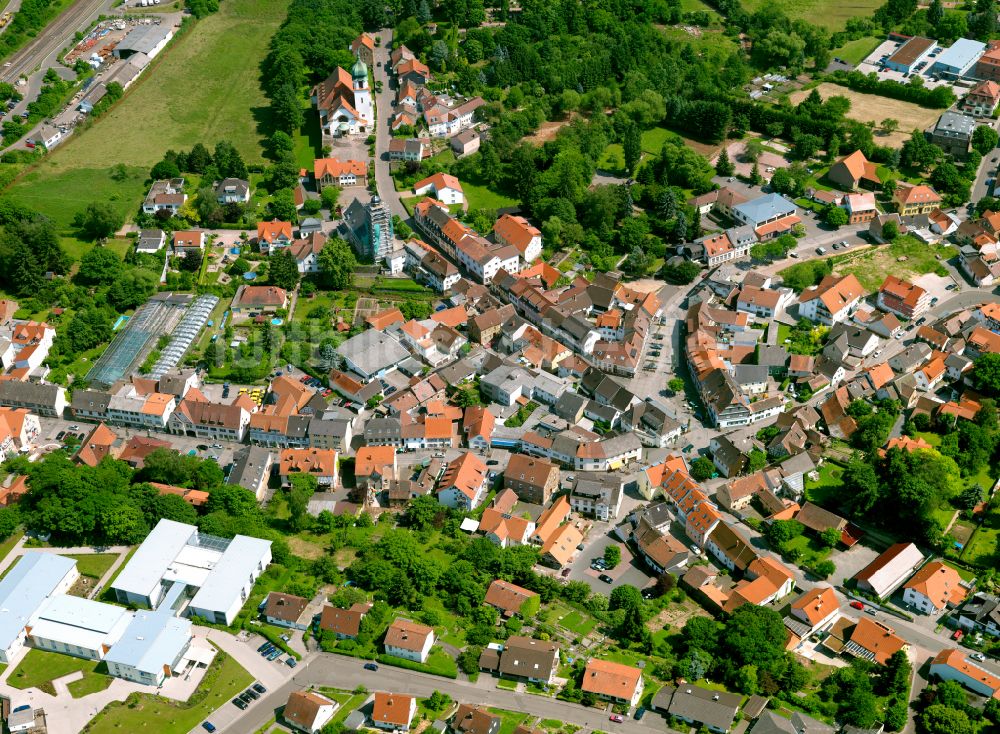 Luftaufnahme Winnweiler - Ortsansicht in Winnweiler im Bundesland Rheinland-Pfalz, Deutschland