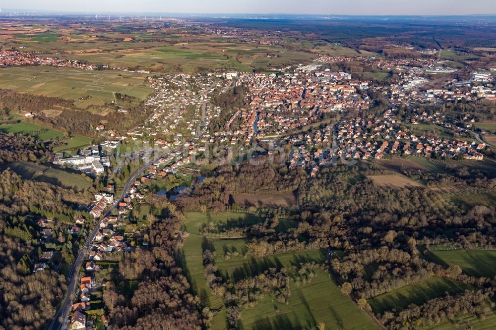 Wissembourg von oben - Ortsansicht in Wissembourg in Grand Est, Frankreich