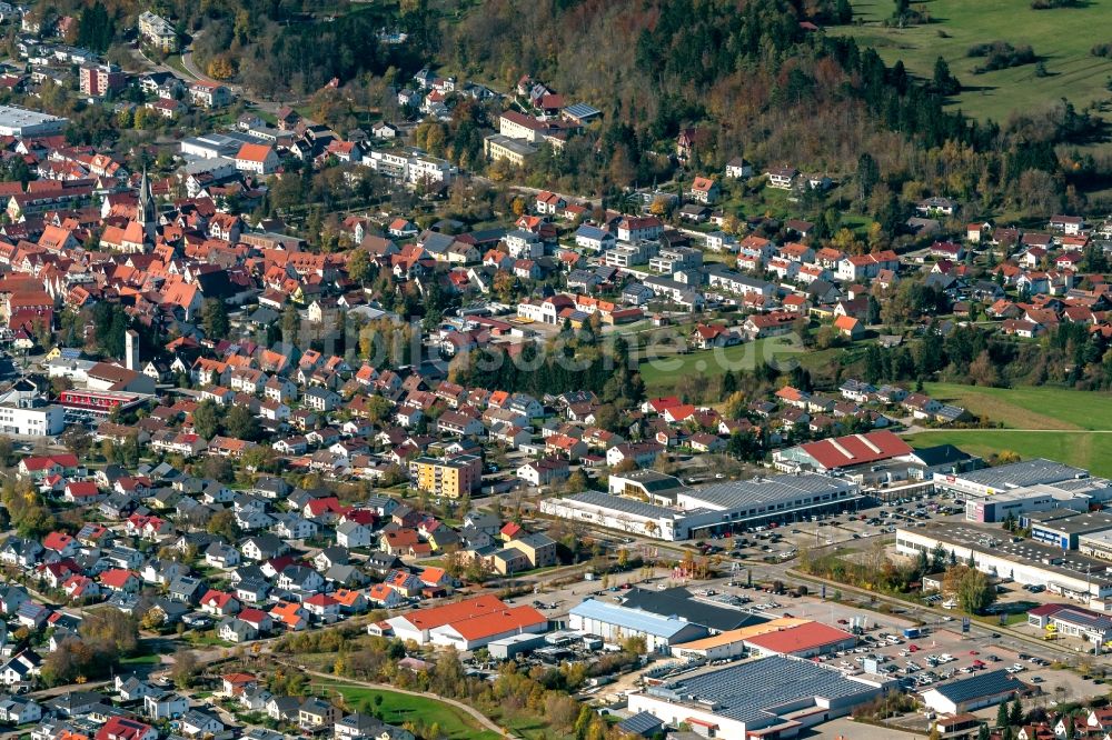 Münsingen aus der Vogelperspektive: Ortsansicht mit Wohn- und Gewerbegebiet in Münsingen im Bundesland Baden-Württemberg, Deutschland