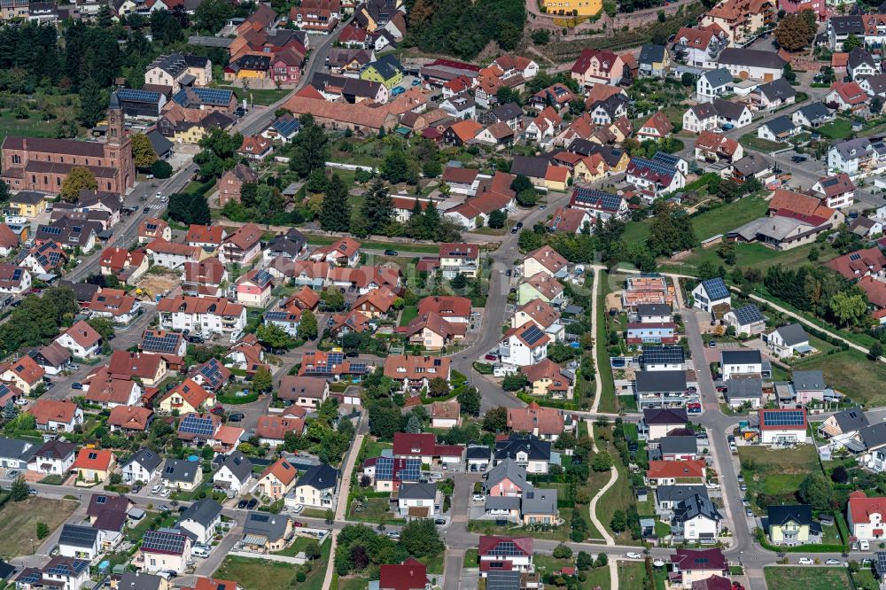 Mahlberg von oben - Ortsansicht mit Wohnbau im Süden des Ortes im Bundesland Baden-Württemberg, Deutschland