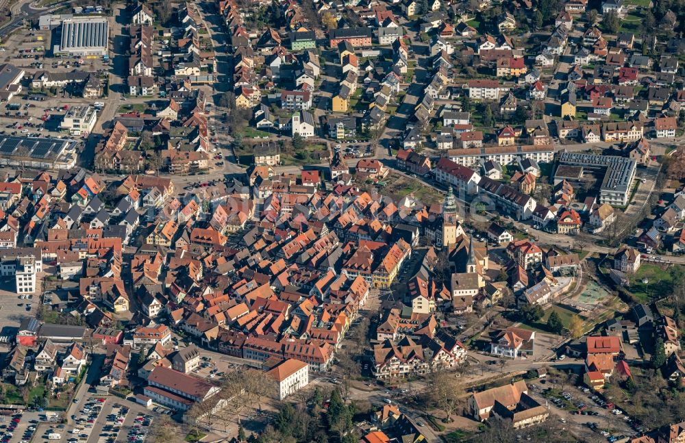 Luftbild Haslach im Kinzigtal - Ortsansicht mit Wohngebiet und Mischbebauung in Haslach im Kinzigtal im Bundesland Baden-Württemberg, Deutschland