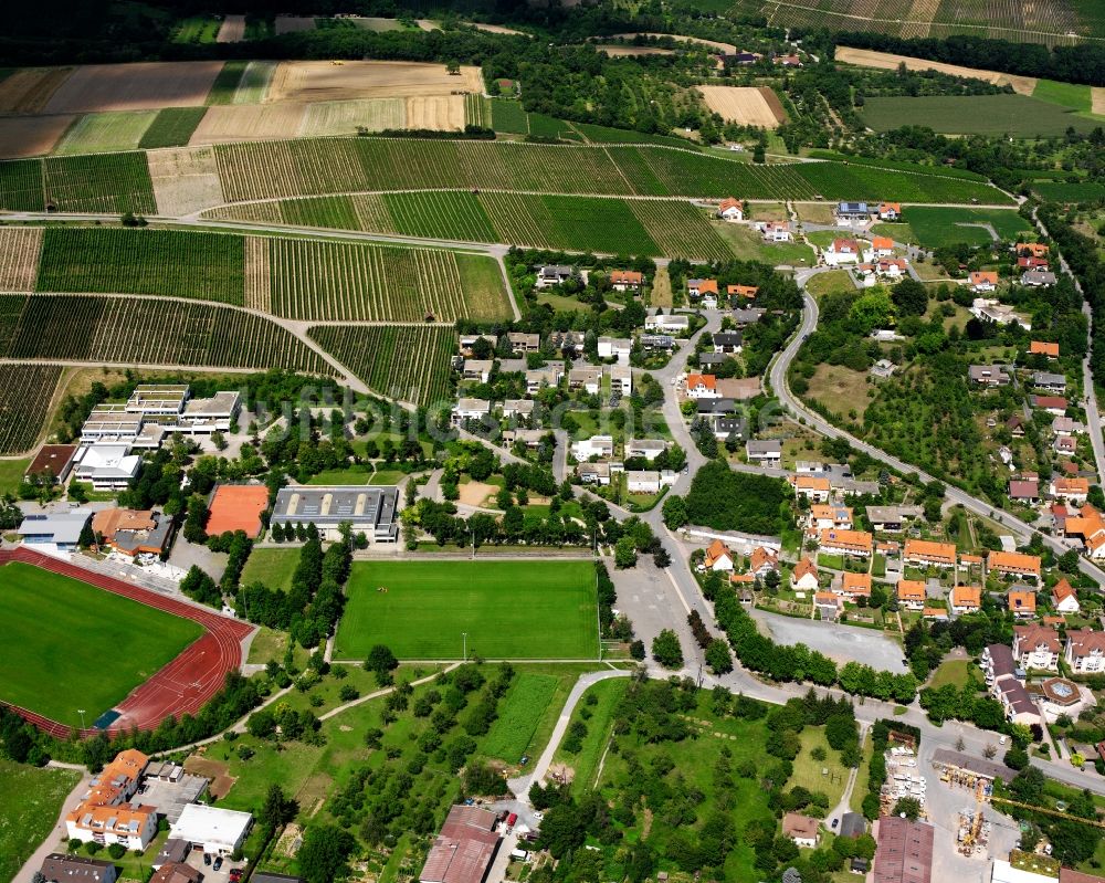 Güglingen aus der Vogelperspektive: Ortsbereich am Weinbaugebiet in Güglingen im Bundesland Baden-Württemberg, Deutschland