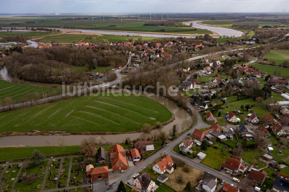 Luftbild Neuhaus (Oste) - Ortschaft an den Fluss- Uferbereichen der Oste in Neuhaus (Oste) im Bundesland Niedersachsen, Deutschland