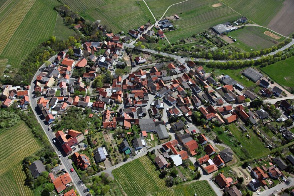 Luftaufnahme Ensheim - Ortsgemeinde Ensheim im Rheinhessischen Hügelland der Verbandsgemeinde Wörrstadt im Landkreis Alzey-Worms in Rheinland-Pfalz