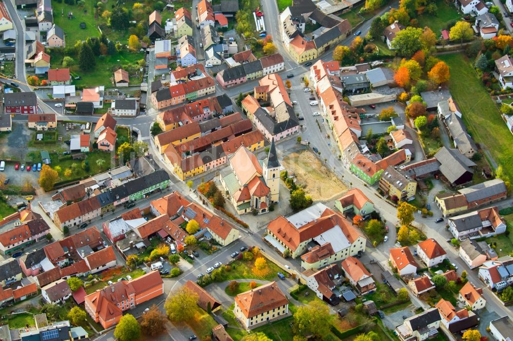 Luftaufnahme Windischeschenbach - Ortskern am Markt in Windischeschenbach im Bundesland Bayern, Deutschland