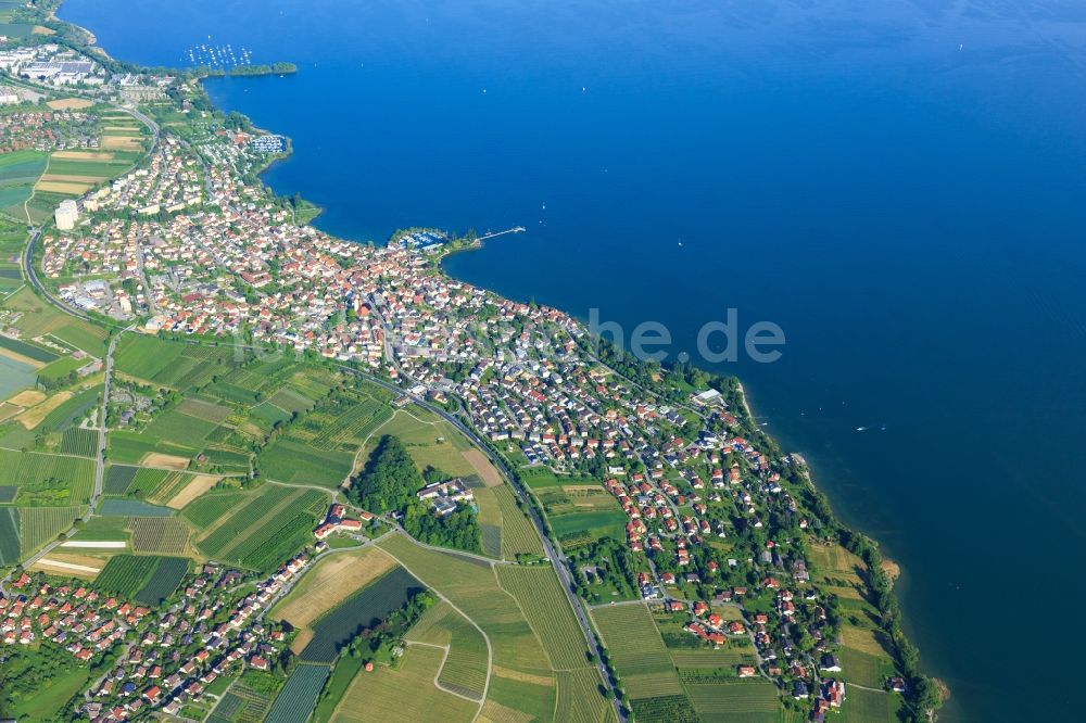 Luftaufnahme Immenstaad am Bodensee - Ortskern am Uferbereich des Bodensee in Immenstaad am Bodensee im Bundesland Baden-Württemberg, Deutschland
