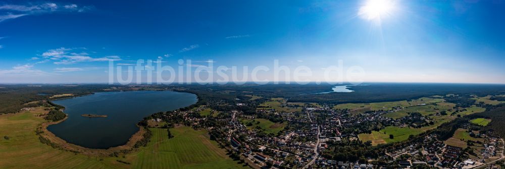 Luftaufnahme Joachimsthal - Ortskern am Uferbereich des Grimnitzsee in Joachimsthal im Bundesland Brandenburg, Deutschland
