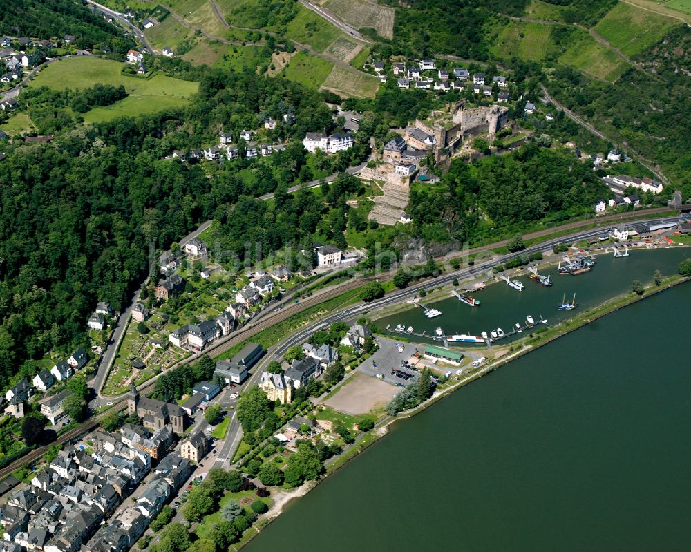 Luftbild Biebernheim - Ortskern am Uferbereich des Rhein - Flußverlaufes in Biebernheim im Bundesland Rheinland-Pfalz, Deutschland