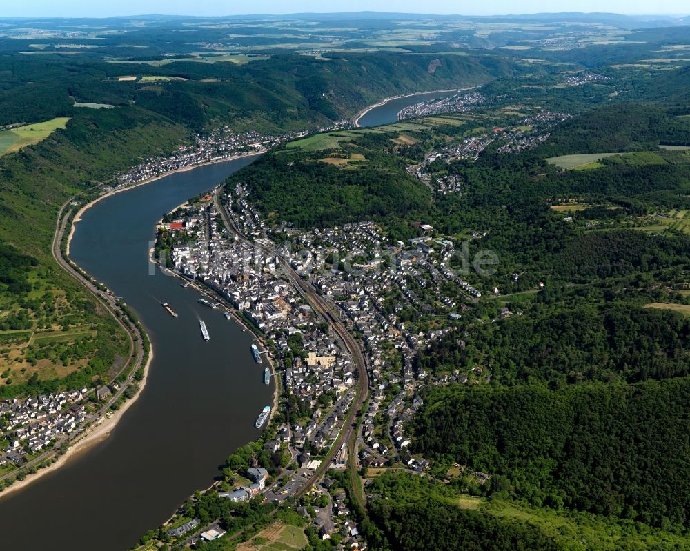 Luftaufnahme Boppard - Ortskern am Uferbereich des Rhein - Flußverlaufes in Boppard im Bundesland Rheinland-Pfalz