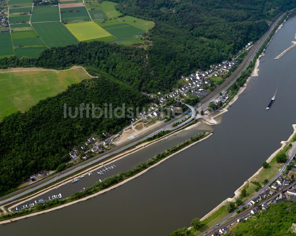 Luftbild Fellen, Sankt Goar - Ortskern am Uferbereich des Rhein - Flußverlaufes in Fellen, Sankt Goar im Bundesland Rheinland-Pfalz