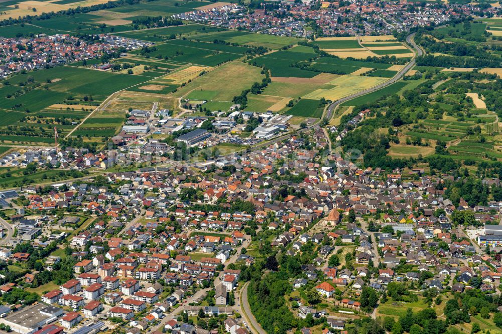 Ettenheim aus der Vogelperspektive: Ortsteil Altdorf in Ettenheim im Bundesland Baden-Württemberg, Deutschland
