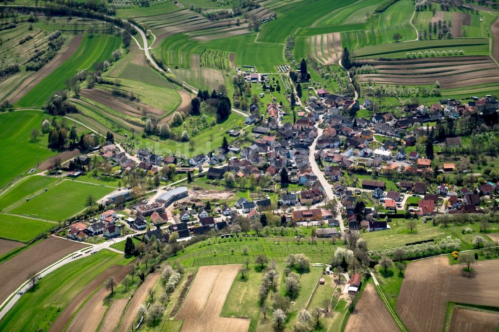 Luftaufnahme Ettenheim - Ortsteil Ettenheimweiler in Ettenheim im Bundesland Baden-Württemberg, Deutschland