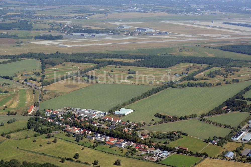 Luftbild Blankenfelde-Mahlow - Ortsteilansicht von Groß Kienitz in der Gemeinde Blankenfelde-Mahlow im Bundesland Brandenburg