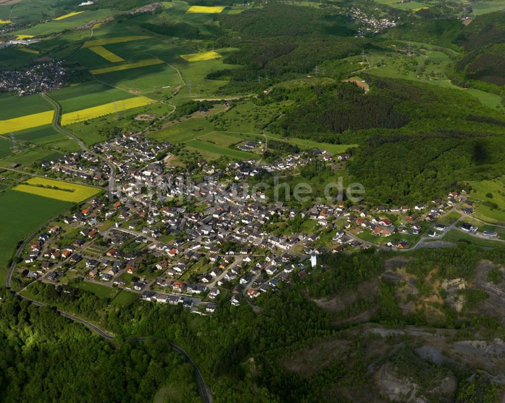 Brohl-Lützing von oben - Ortsteilansicht von Niederlützingen und Umgebung in Brohl-Lützing im Bundesland Rheinland-Pfalz