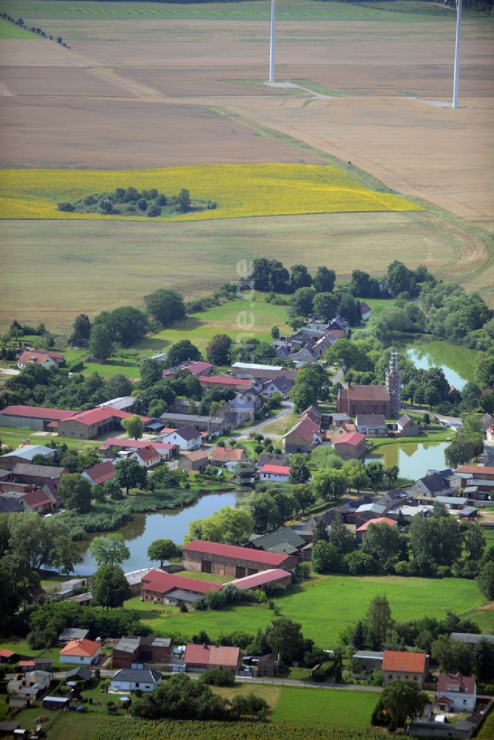 Luftaufnahme Beiersdorf-Freudenberg - Ortsteilansicht des Ortsteils Freudenberg in Beiersdorf-Freudenberg im Bundesland Brandenburg