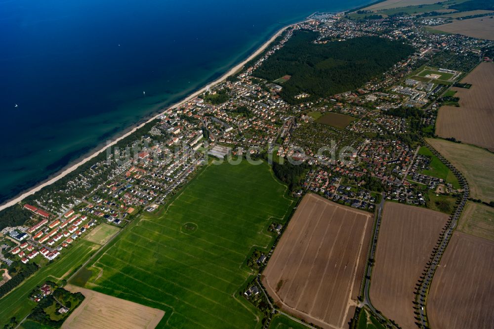 Ostseebad Kühlungsborn von oben - Ostsee- Meeres-Küste in Kühlungsborn im Bundesland Mecklenburg-Vorpommern, Deutschland