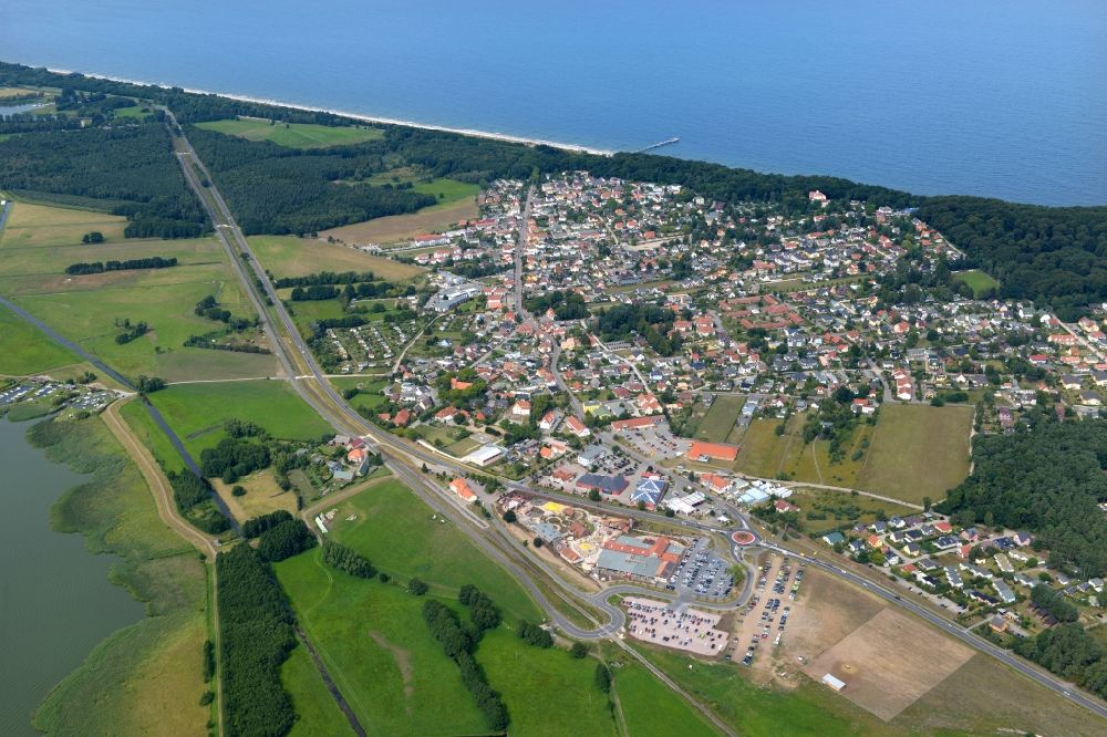 Luftaufnahme Koserow - Ostseebad Koserow an der Küste zur Ostsee auf der Insel Usedom im Bundesland Mecklenburg-Vorpommern