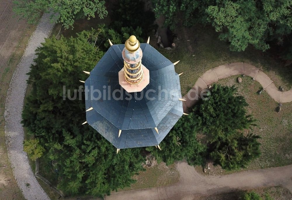 Luftbild Oranienbaum-Wörlitz - Pagode Japanischer Turm in der Schloßparkanlage am Schloss Oranienbaum in Oranienbaum-Wörlitz im Bundesland Sachsen-Anhalt