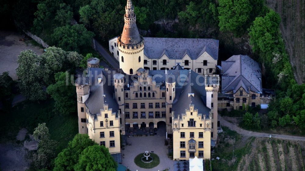 Luftaufnahme Bad Hönningen - Palais des Schloss Ahrenfels im Ortsteil Ariendorf in Bad Hönningen im Bundesland Rheinland-Pfalz, Deutschland