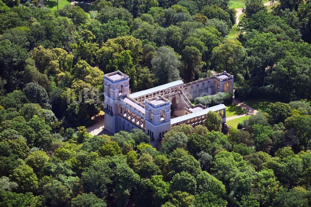 Luftbild Potsdam - Palais des Schloss Belvedere auf dem Pfingstberg in Potsdam im Bundesland Brandenburg