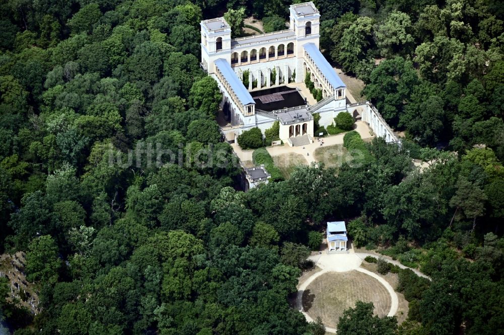 Luftaufnahme Potsdam - Palais des Schloss Belvedere auf dem Pfingstberg in Potsdam im Bundesland Brandenburg