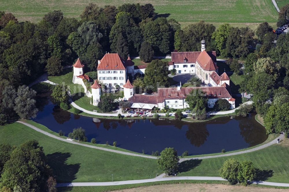 Luftaufnahme München - Palais des Schloss Blutenburg in München im Bundesland Bayern, Deutschland