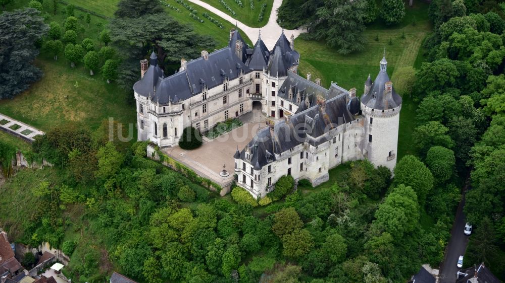 Luftbild Chaumont-sur-Loire - Palais des Schloss in Chaumont-sur-Loire in Centre-Val de Loire, Frankreich