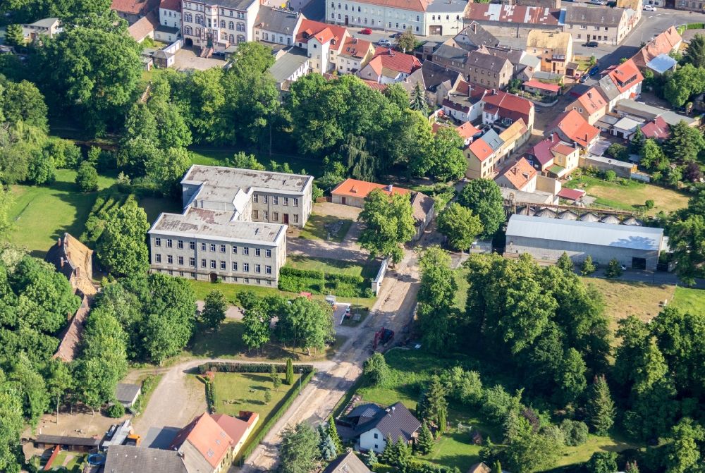 Dahlen von oben - Palais des Schloss Dahlen in Dahlen im Bundesland Sachsen, Deutschland