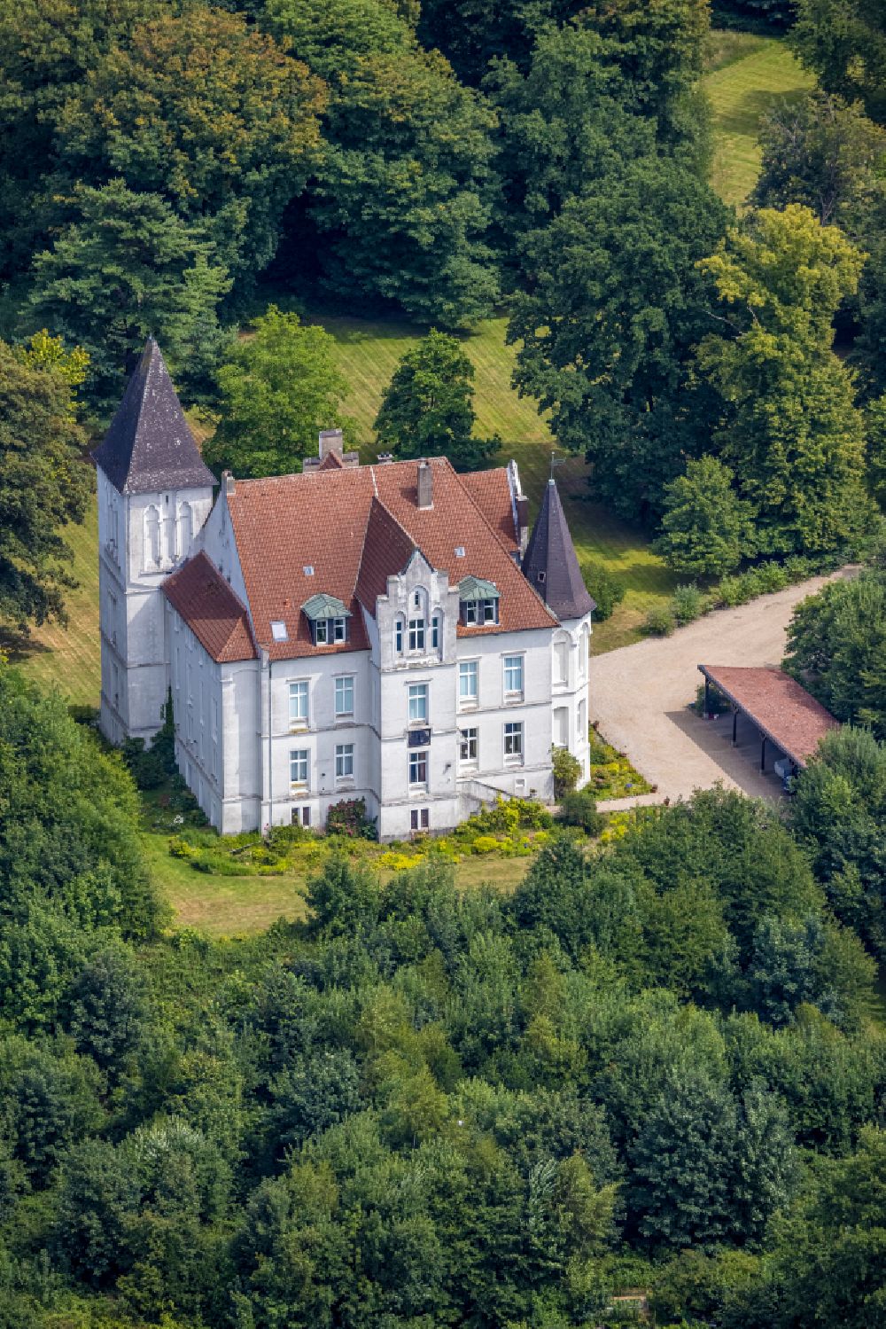 Castrop-Rauxel von oben - Palais des Schloss Haus Dorloh in Castrop-Rauxel im Bundesland Nordrhein-Westfalen, Deutschland