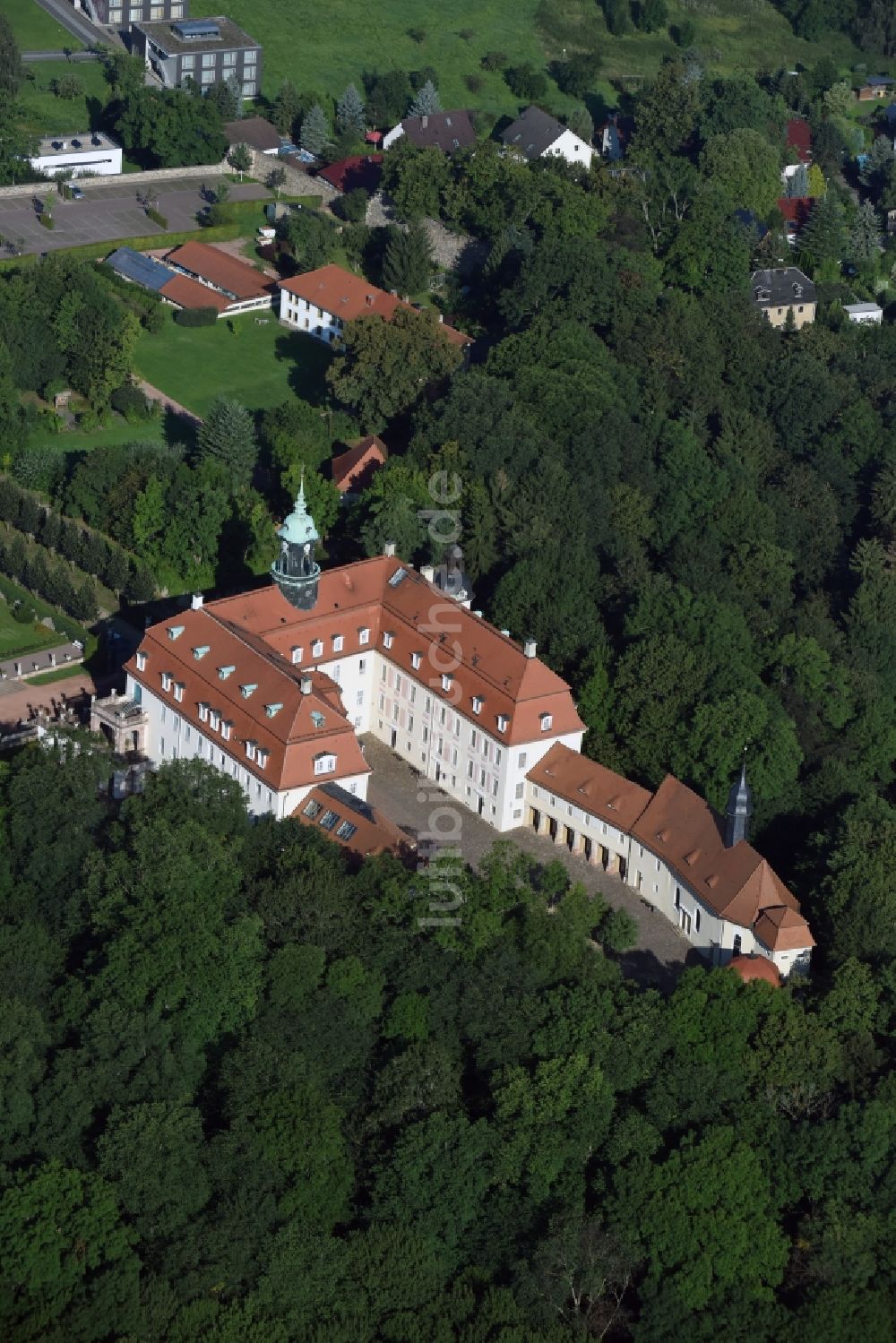 Luftbild Lichtenwalde - Palais des Schloss Lichtenwalde in Lichtenwalde im Bundesland Sachsen