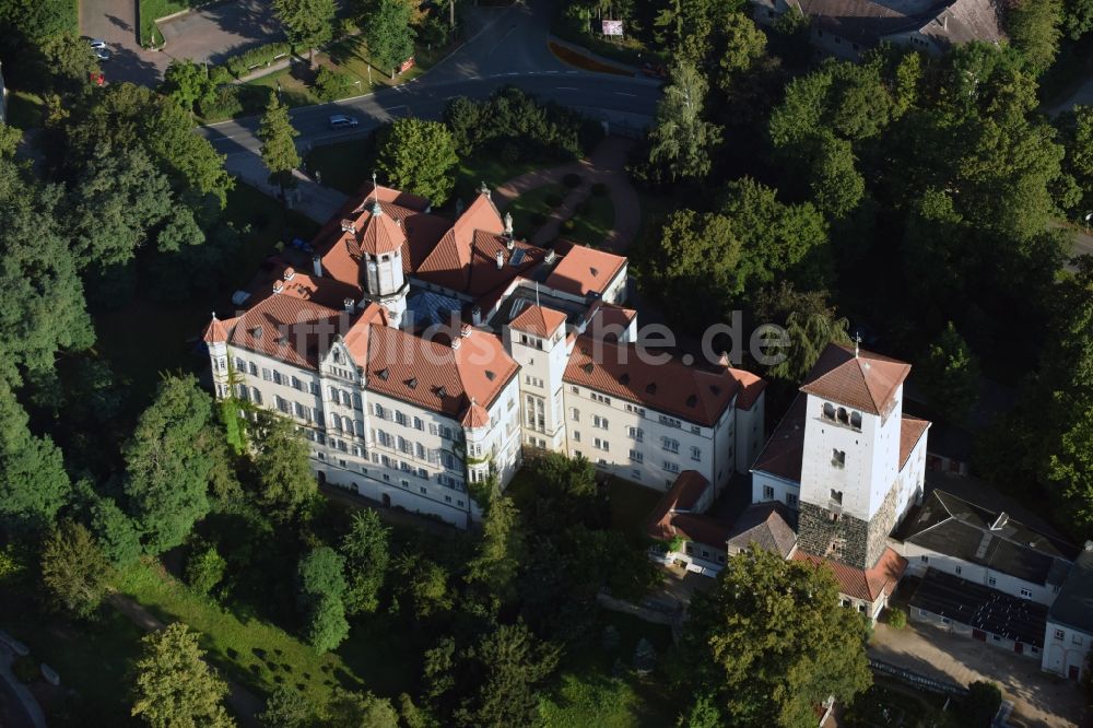 Waldenburg aus der Vogelperspektive: Palais des Schloss Schloss Waldenburg in Waldenburg im Bundesland Sachsen