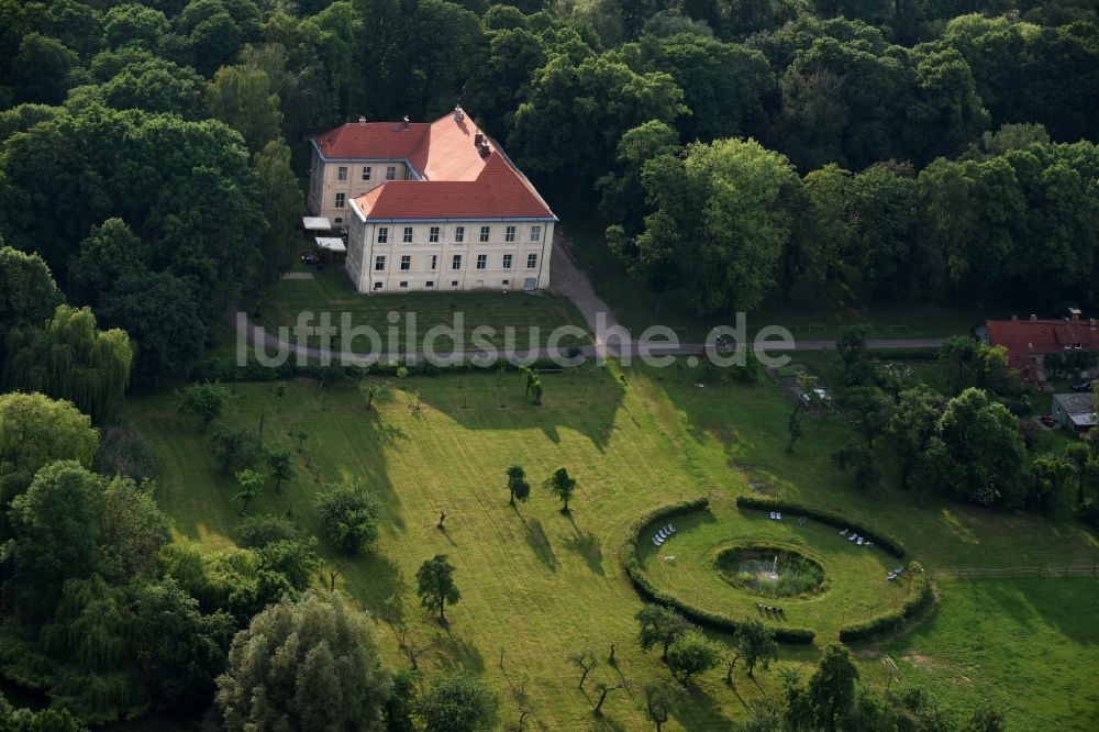 Luftaufnahme Oberkrämer - Palais des Schloss Schwante in Oberkrämer im Bundesland Brandenburg