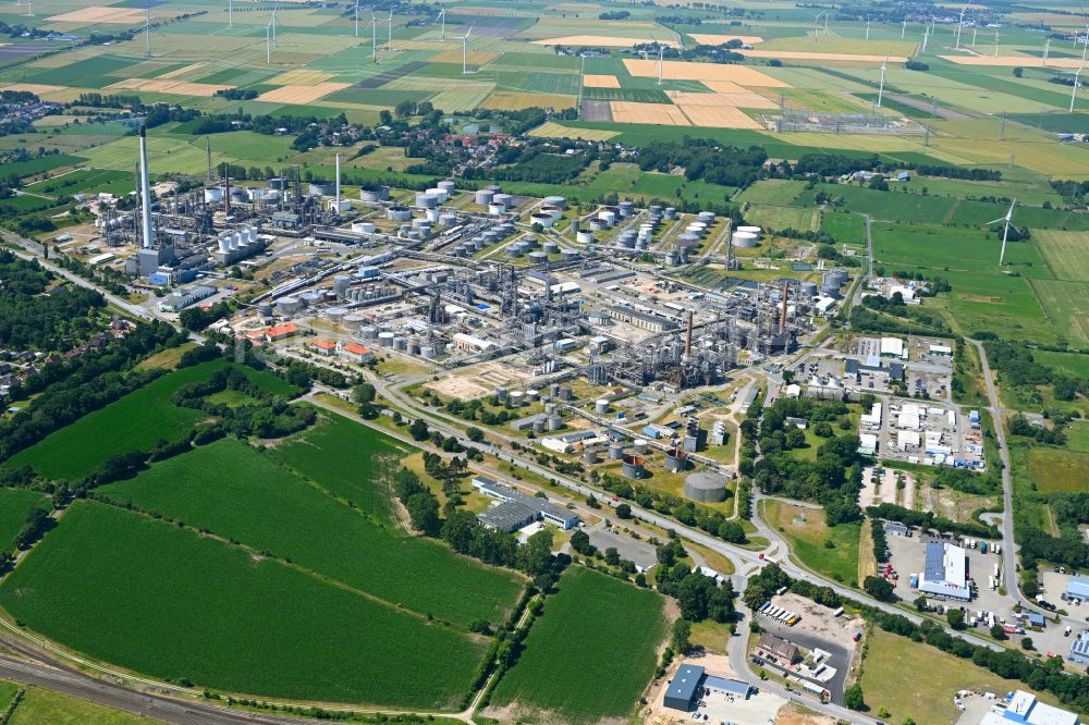 Hemmingstedt von oben - Panorama des Werksgelände des Mineralölproduzenten Raffinerie Heide GmbH in Hemmingstedt im Bundesland Schleswig-Holstein