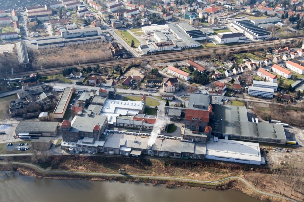 Heidenau von oben - Papierfabrik der Firma Glatfelter in Heidenau im Bundesland Sachsen