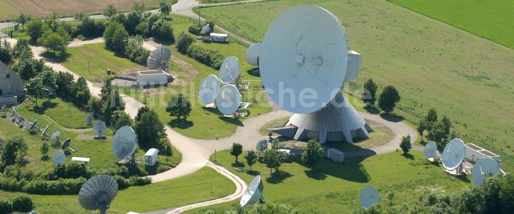 Luftbild Fuchsstadt - Parbolantenne - Satellitenschüsseln in Fuchsstadt im Bundesland Bayern, Deutschland