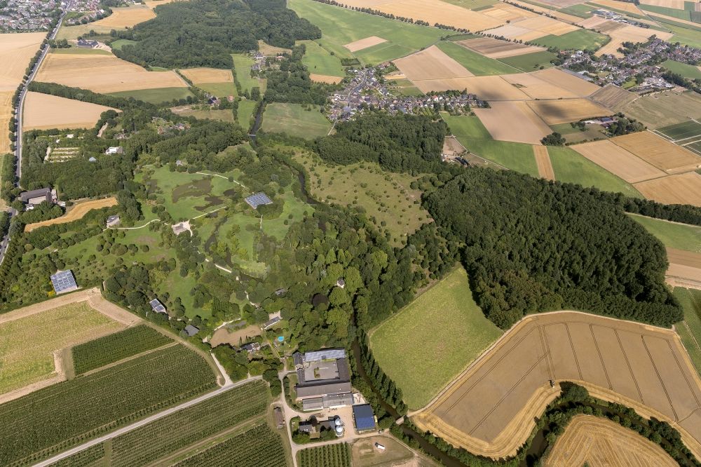 Neuss Holzheim von oben - Park- Gelände des Museum Insel Hombroich bei Neuss - Holzheim in Nordrhein-Westfalen