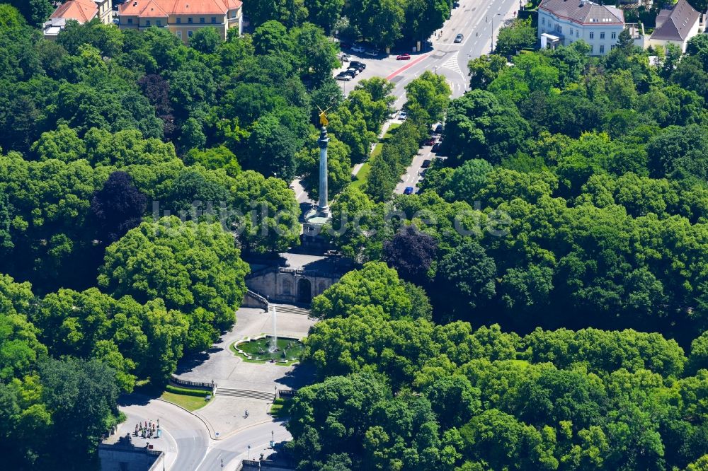 Luftaufnahme München - Parkanlage Friedensengel an der Prinzregentenstraße im Ortsteil Bogenhausen in München im Bundesland Bayern, Deutschland