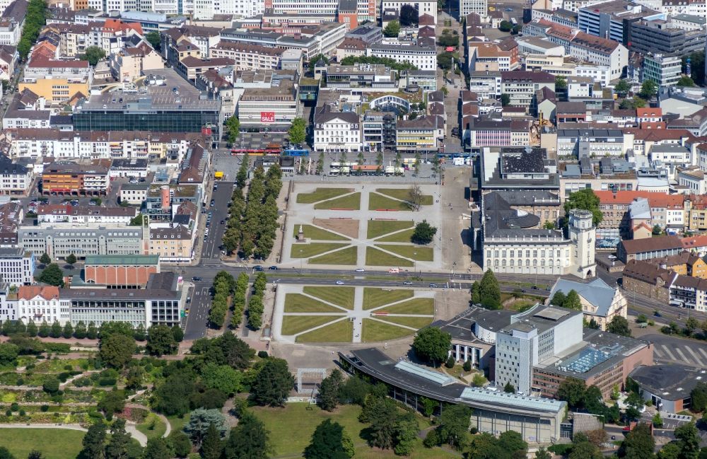 Luftbild Kassel - Parkanlage Friedrichsplatz in Kassel im Bundesland Hessen, Deutschland