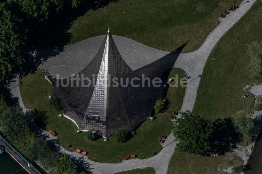 Radolfzell am Bodensee von oben - Parkanlage mit Konzertsegel in Radolfzell am Bodensee im Bundesland Baden-Württemberg, Deutschland