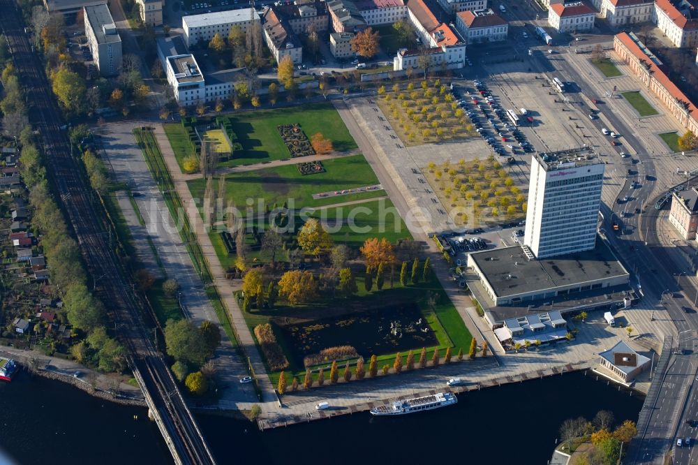 Luftbild Potsdam - Parkanlage Lustgarten am Ufer der Havel im Ortsteil Innenstadt in Potsdam im Bundesland Brandenburg, Deutschland