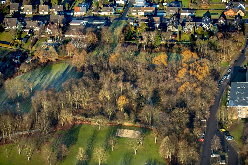 Luftbild Bochum - Parkanlage an der Märkischen Straße im Ortsteil Günnigfeld in Bochum im Bundesland Nordrhein-Westfalen