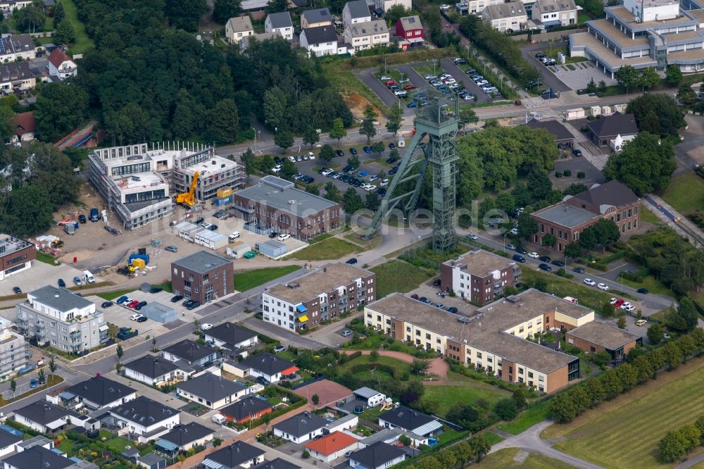 Luftaufnahme Oberhausen - Parkanlage OLGA-Park mit ehemaligem Förderturm und Steigerhaus im Bundesland Nordrhein-Westfalen