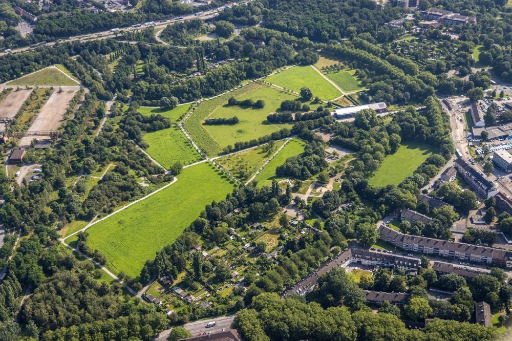 Luftbild Duisburg - Parkanlage im Ortsteil Meiderich-Beeck in Duisburg im Bundesland Nordrhein-Westfalen