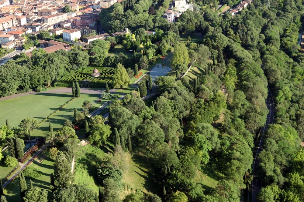 Luftbild Valeggio sul Mincio - Parkanlage des Parco Giardino Sigurtà in Valeggio sul Mincio in Venetien, Italien