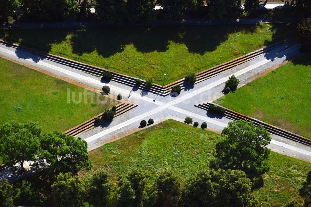 Luftaufnahme Potsdam - Parkanlage Platz der Einheit in Potsdam im Bundesland Brandenburg, Deutschland