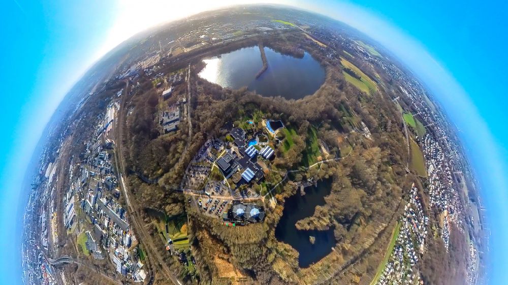 Dortmund von oben - Parkanlage Revierpark Wischlingen in Dortmund im Bundesland Nordrhein-Westfalen, Deutschland