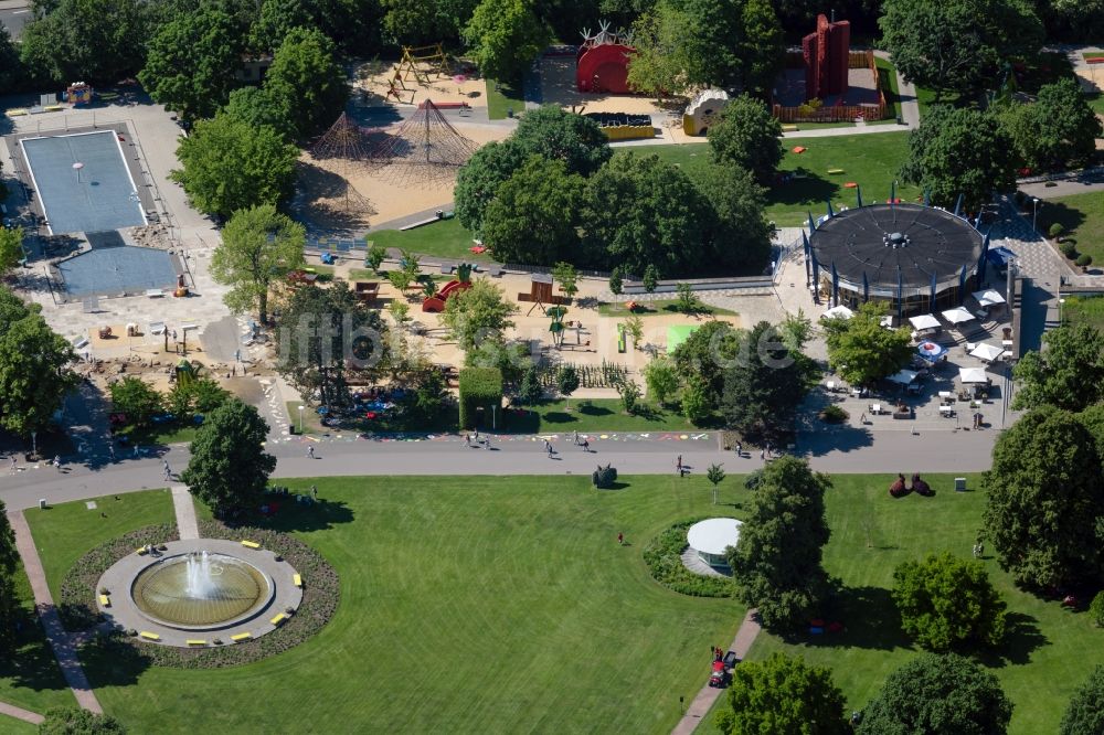 Luftbild Erfurt - Parkanlage und Spielplatz mit Sandflächen Spiel- und Erlebniswelt GärtnerReich im egapark in Erfurt im Bundesland Thüringen, Deutschland